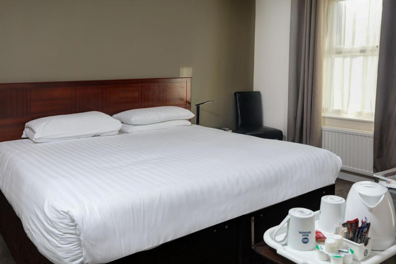 Best Western Claydon Hotel Екстер'єр фото