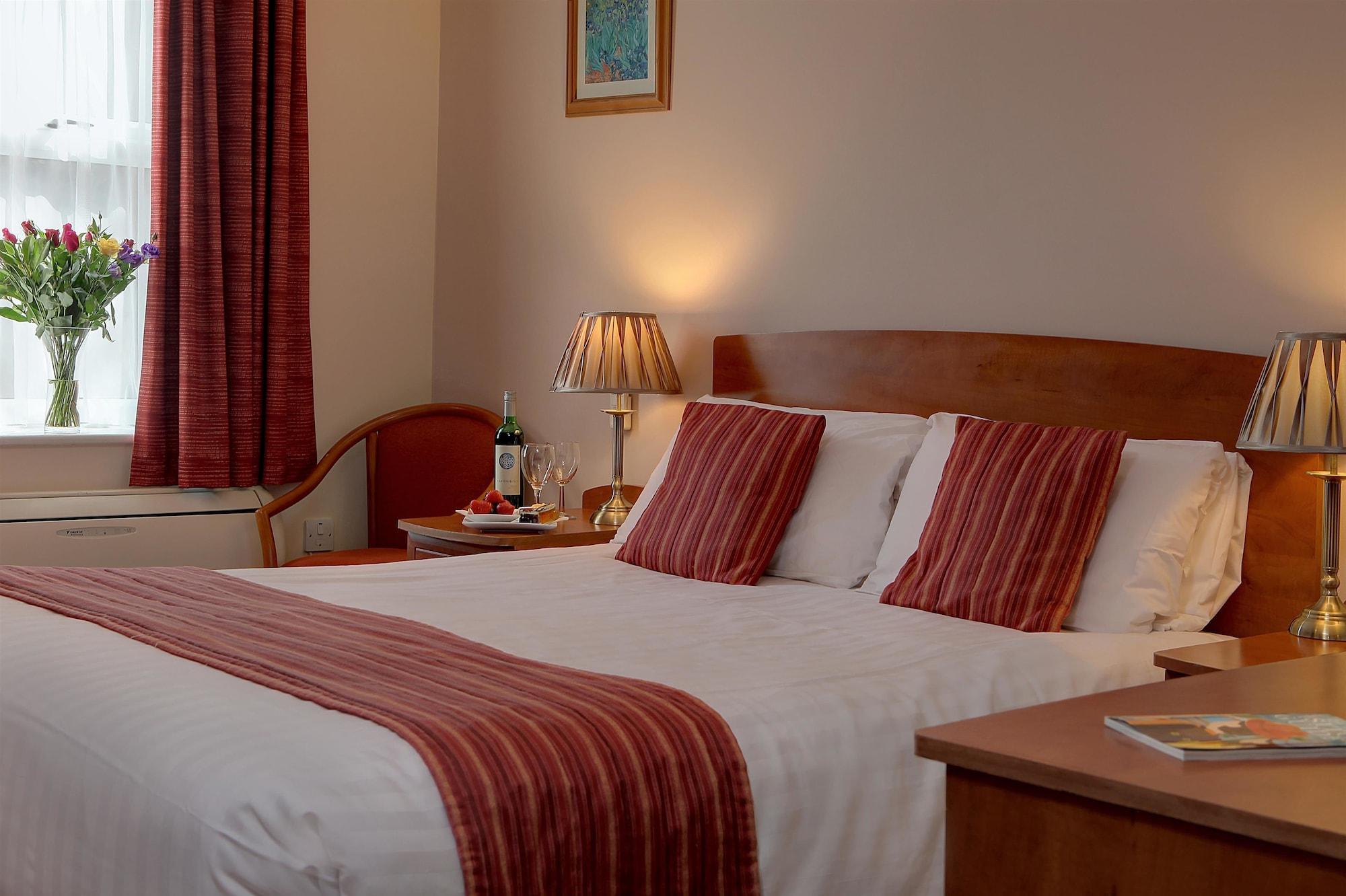 Best Western Claydon Hotel Екстер'єр фото