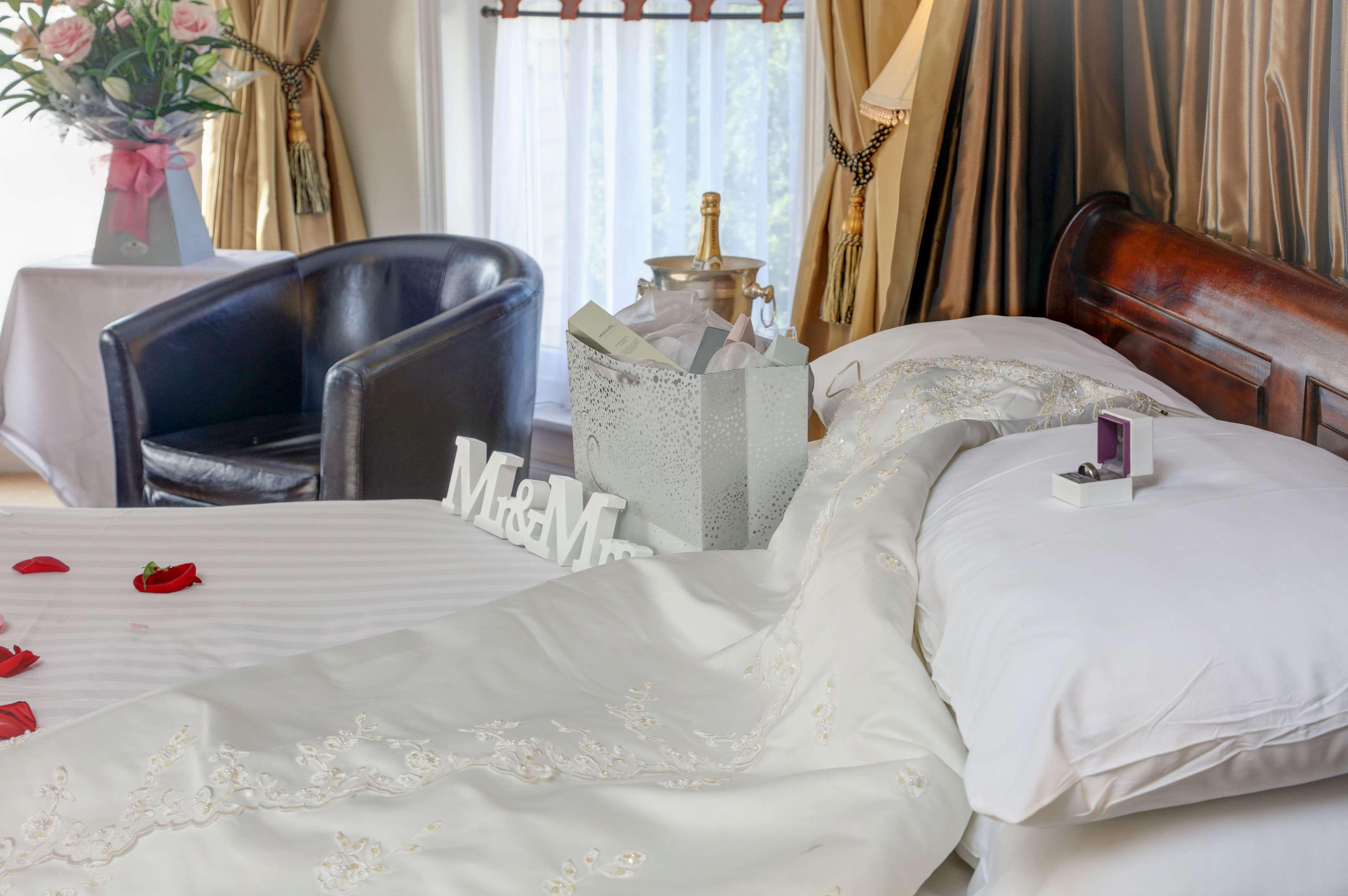Best Western Claydon Hotel Екстер'єр фото