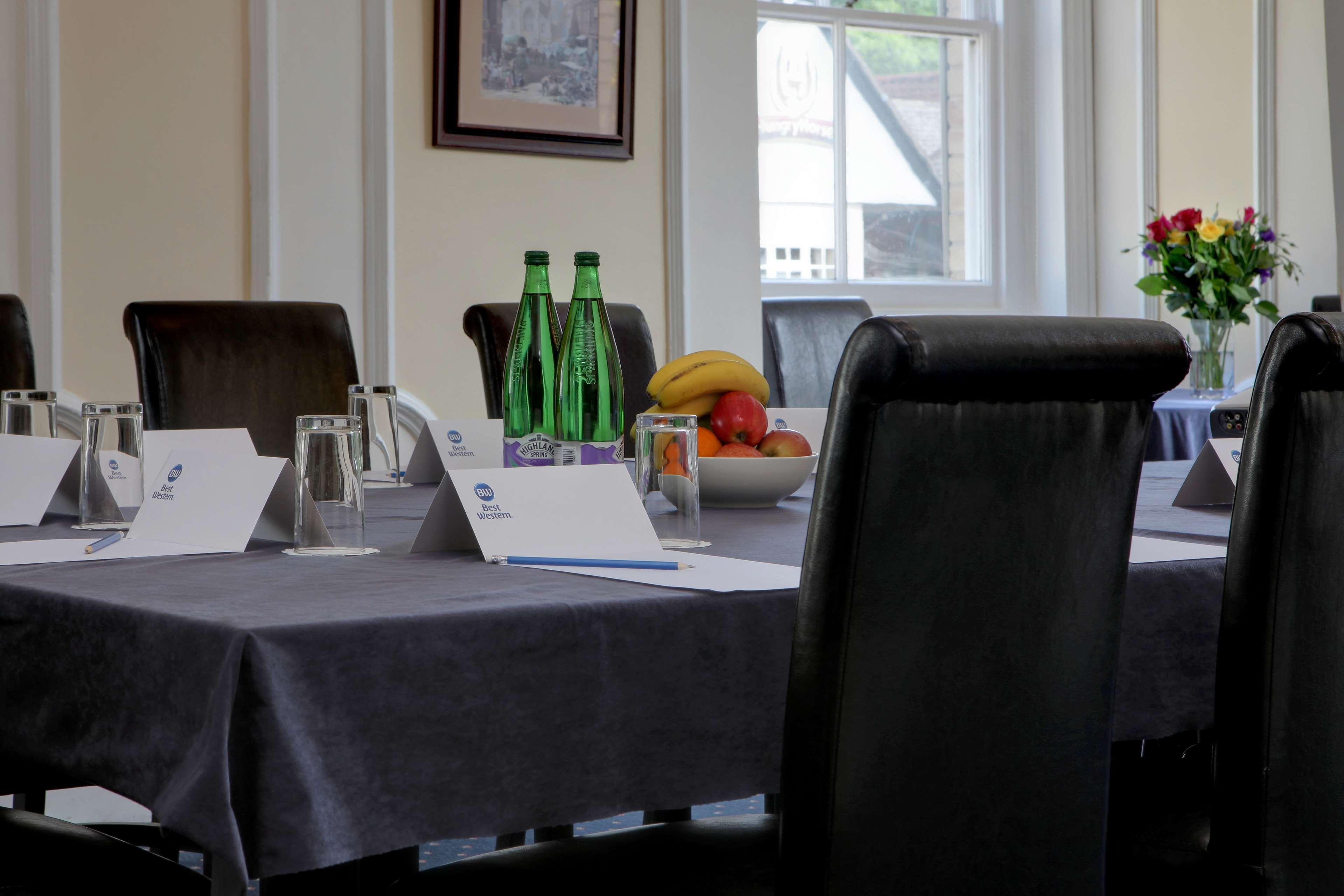 Best Western Claydon Hotel Екстер'єр фото